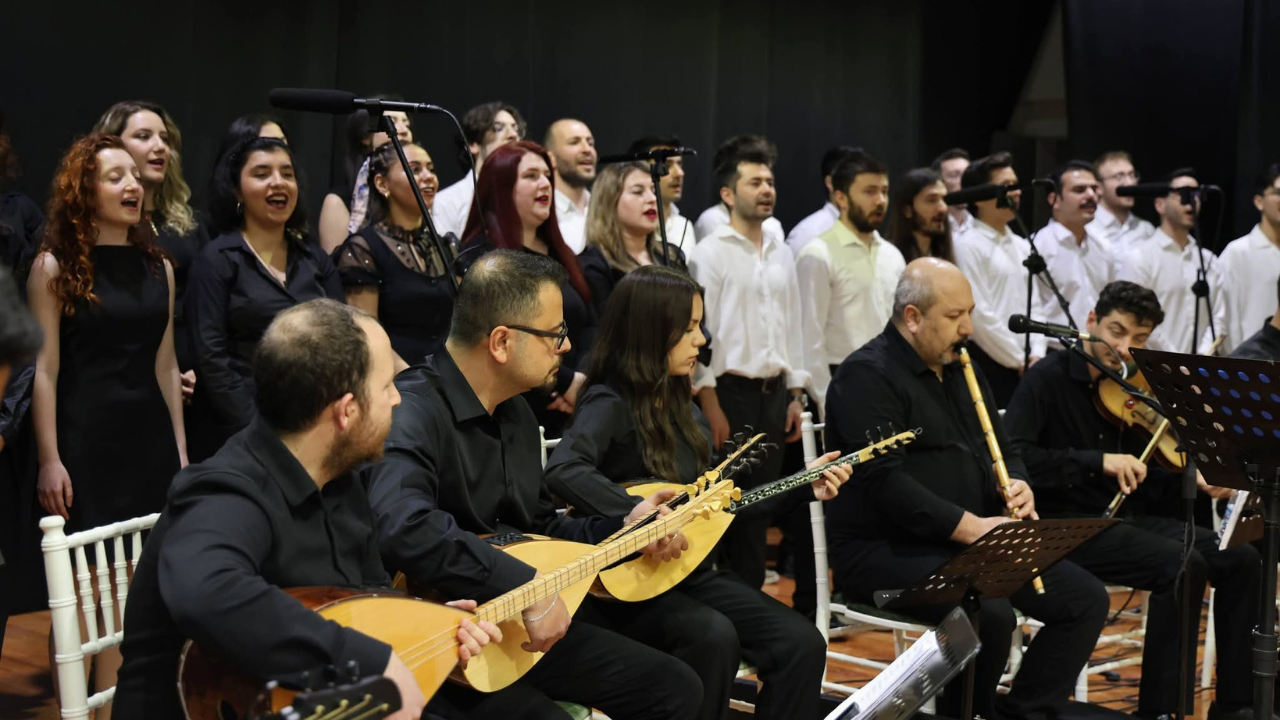 Çifteler’de Gençlik Korosundan Unutulmaz Konser (3)