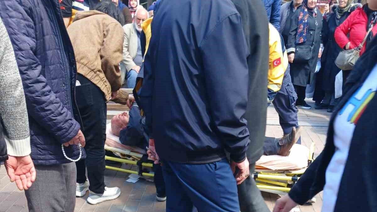 Dengesini Kaybedip Düşen Adam Ambulansla Tedavi Edildi (1)