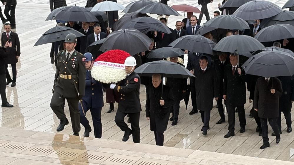 Devlet Erkanı 23 Nisan’da Anıtkabir’de Bir Araya Geldi (2)