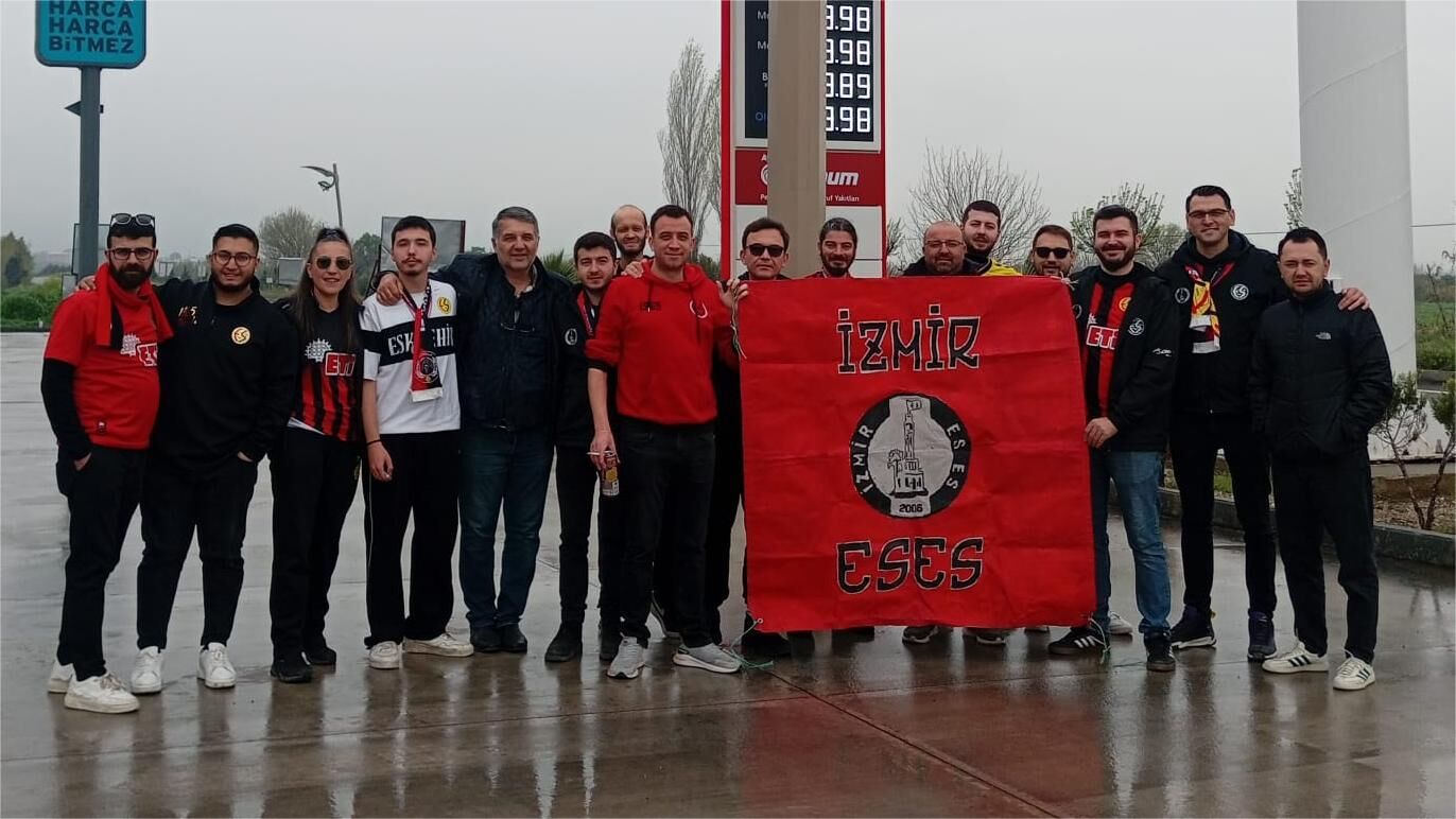 Es Es Taraftarı Yollarda Büyük Maça Büyük Destek (2)