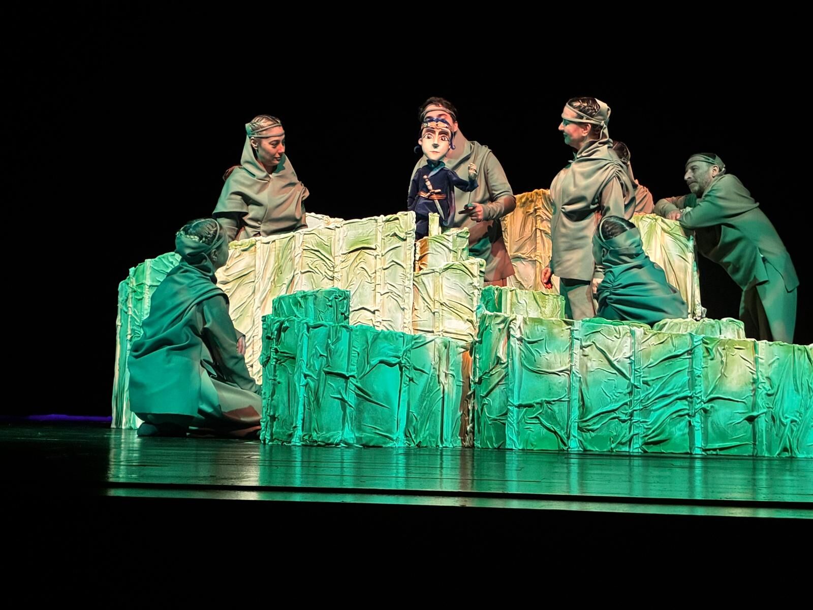 Eskişehir Şehir Tiyatroları İstanbul’da Alkışlandı (4)