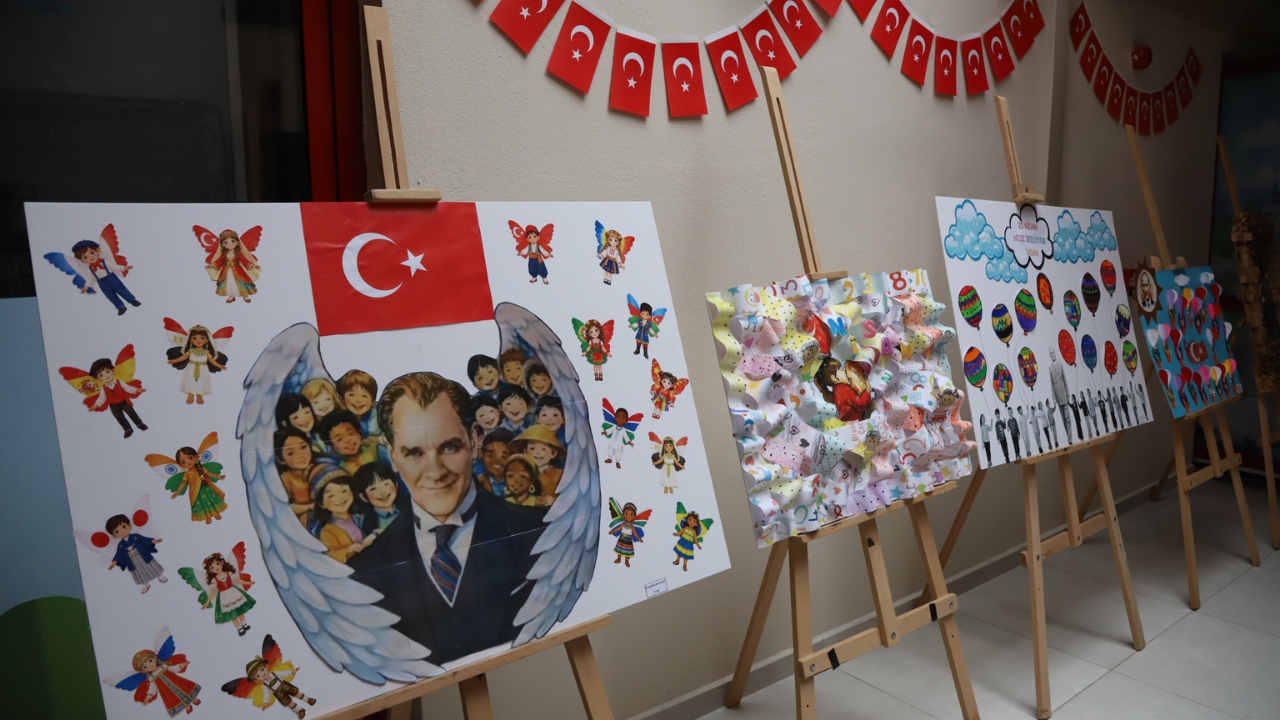 Eskişehir’de 23 Nisan Coşkusu Miniklerle Kutlandı (3)