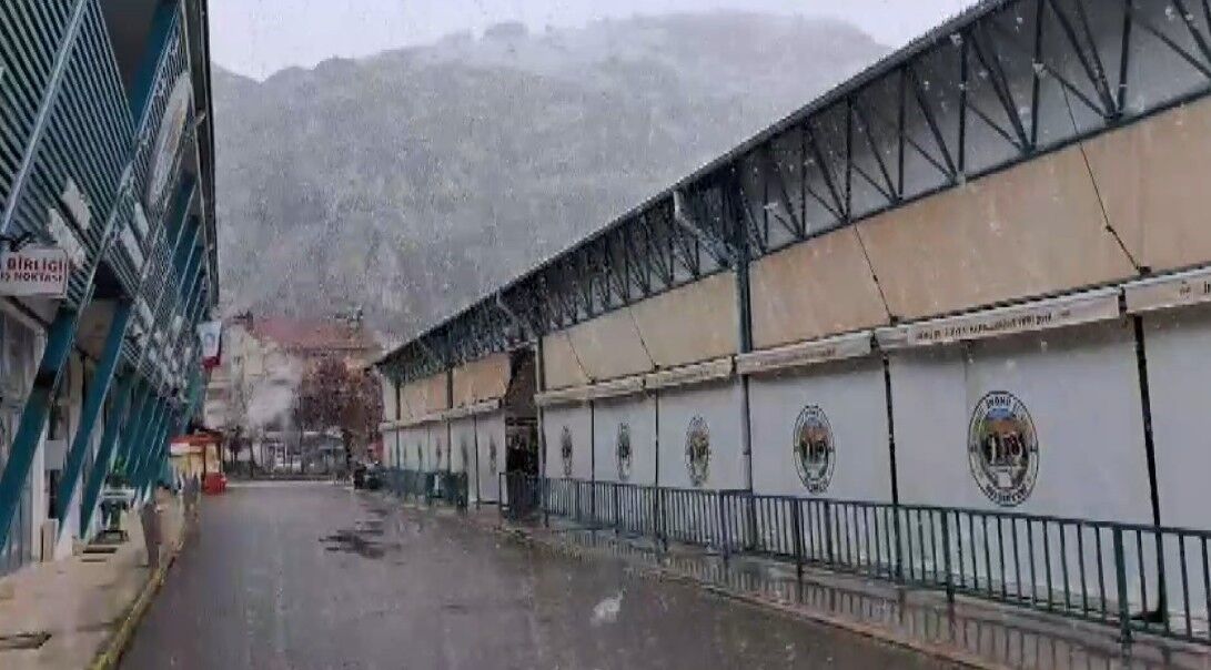 Eskişehir’de Bahar Ortasında Kar Sürprizi (1)