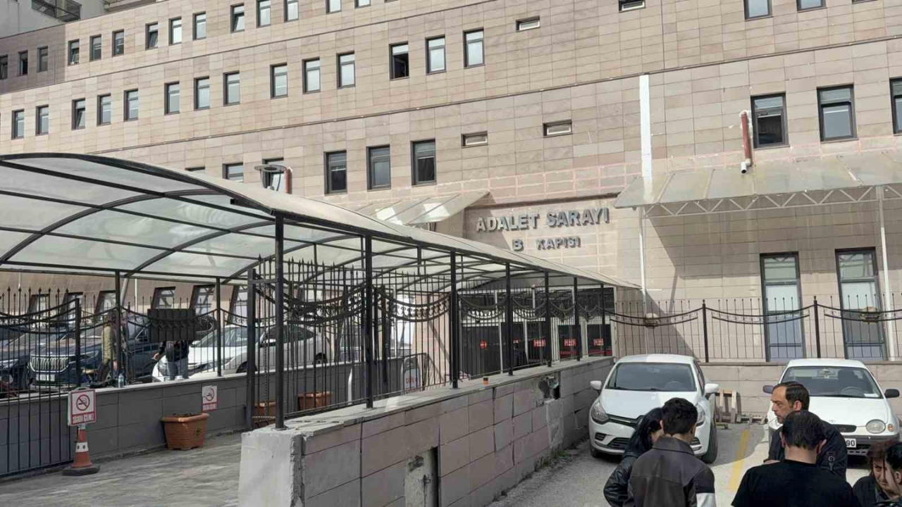 Eskişehir’de Bıçaklı Kavga 10 Şüpheli Adliyede (1)