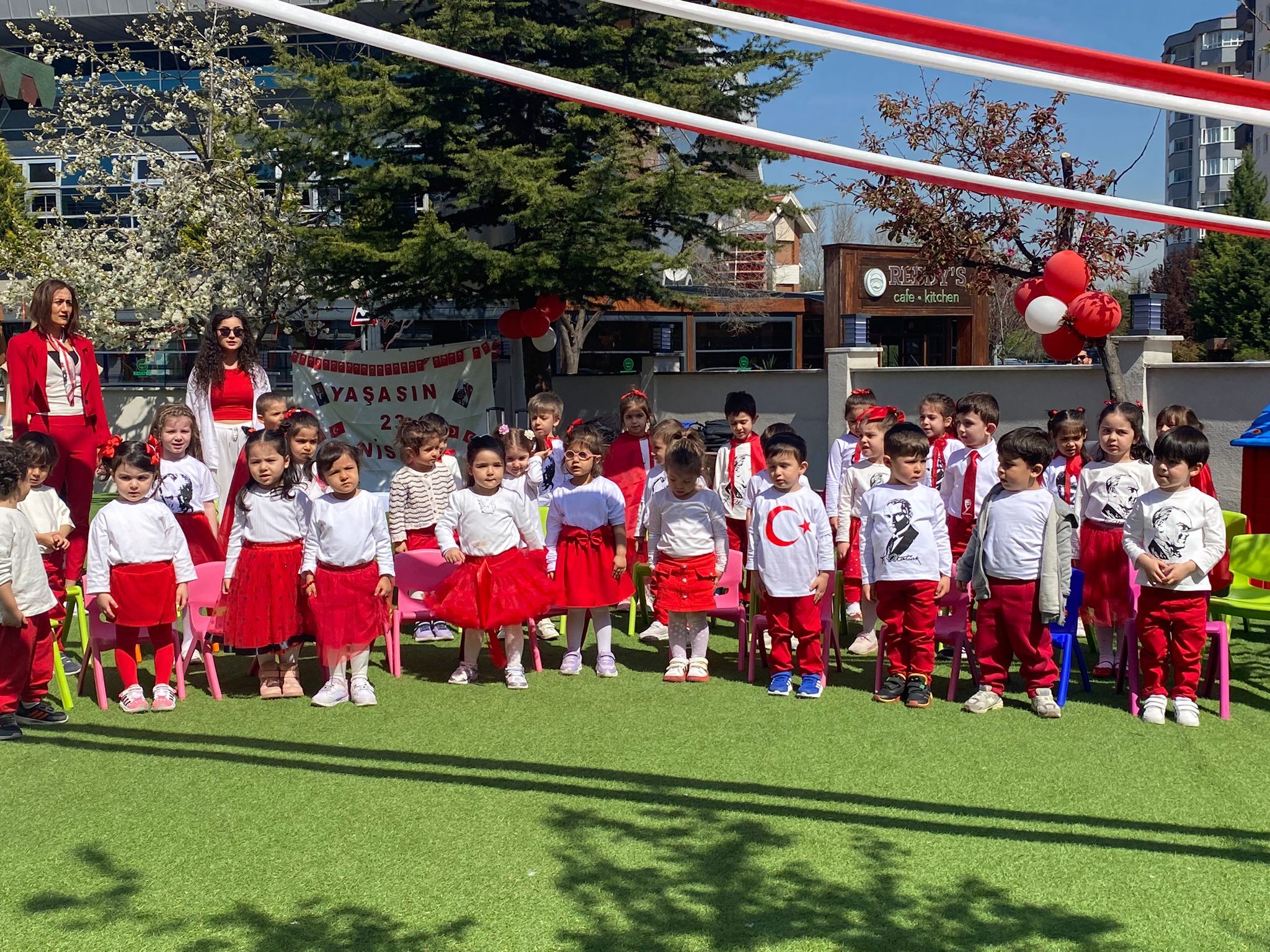 Eskişehir’de Çocuklar 23 Nisan’ı Neşeyle Kutladı (3)