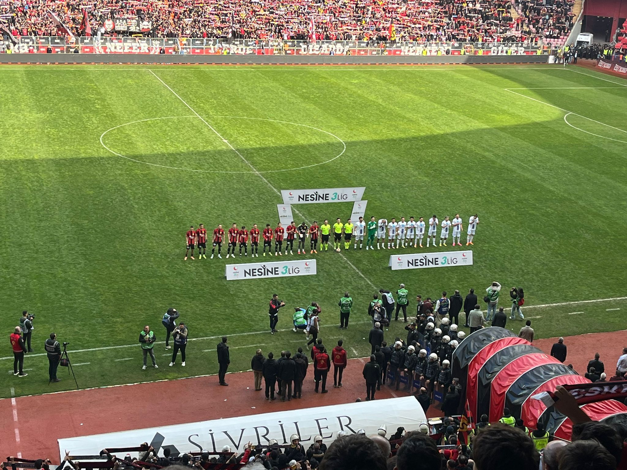 Eskişehir’de Dev Maç Başladı Tribünler Doldu (1)