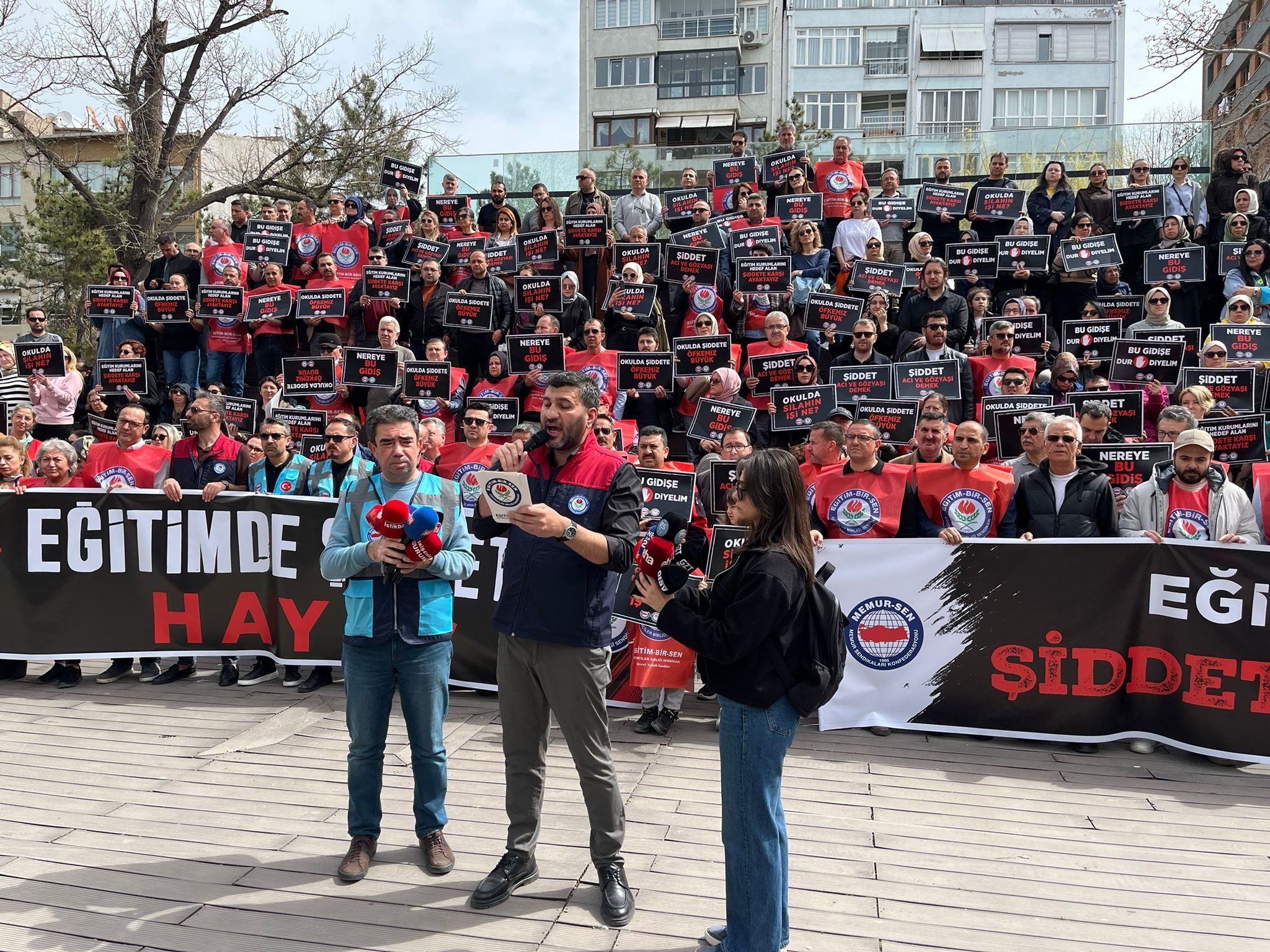 Eskişehir'de Eğitim Bir Sen'li Öğretmenler O Sebeple İş Bıraktı (4)