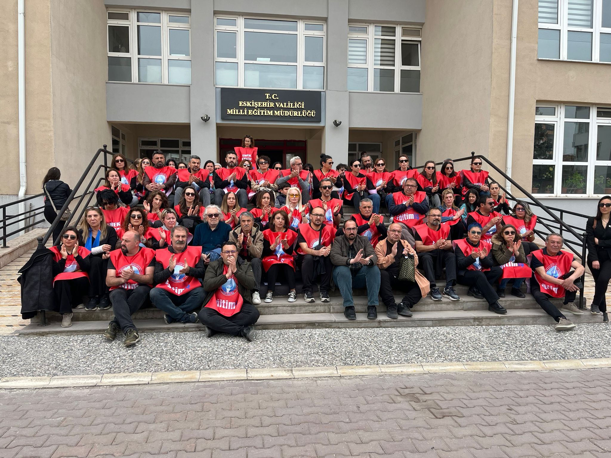 Eskişehir’de Eğitim İş’ten Şiddete Karşı Oturma Eylemi (3)