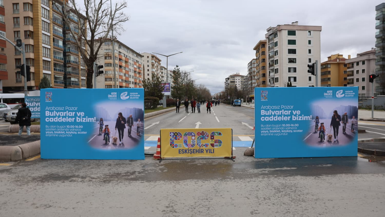 Eskişehir'de Gelenekselleşen Arabasız Pazardevam Ediyor (1)