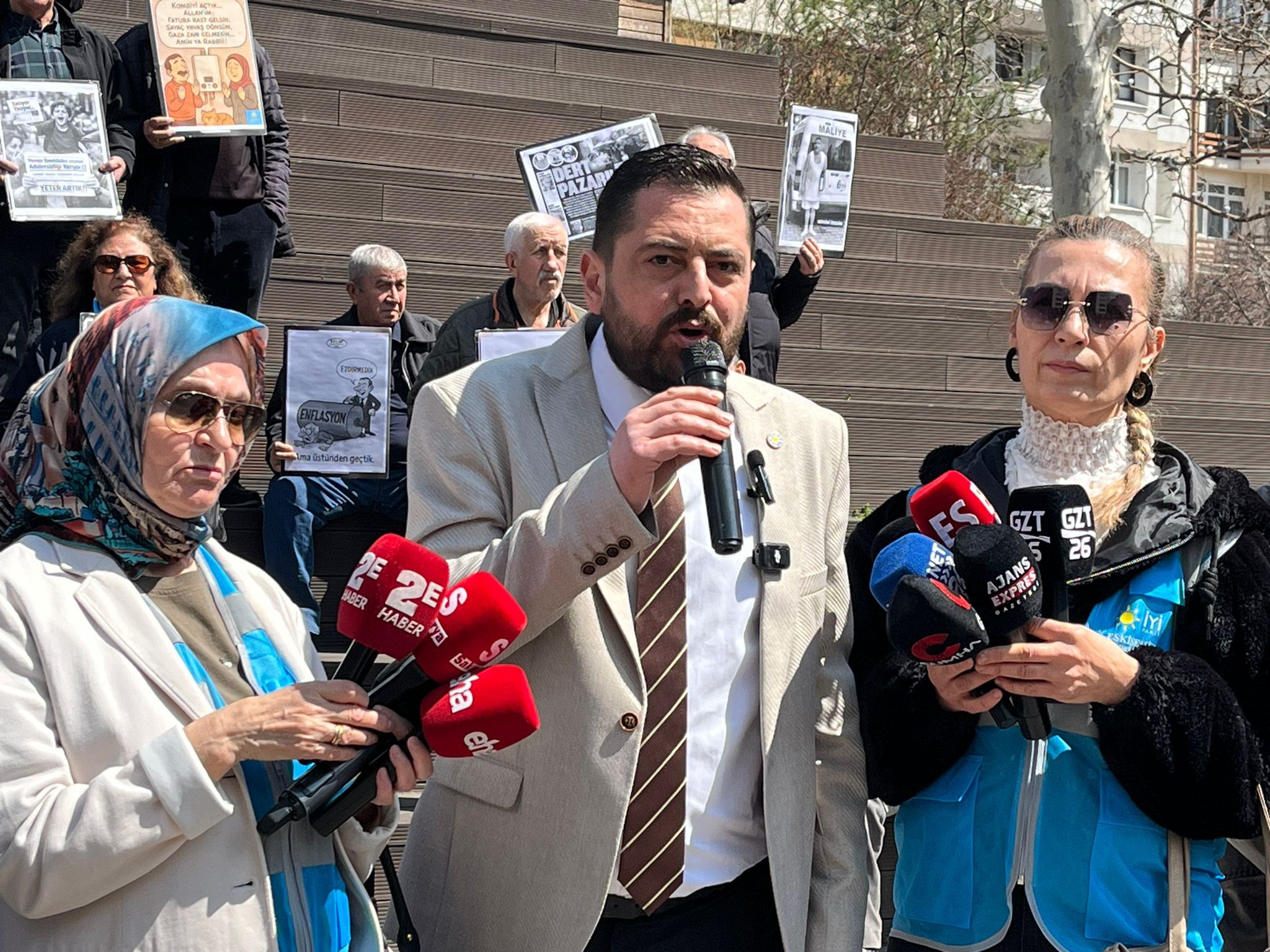 Eskişehir'de İyi Partiden Tüi̇k Verilerine Tepki Artık Yeter (2)