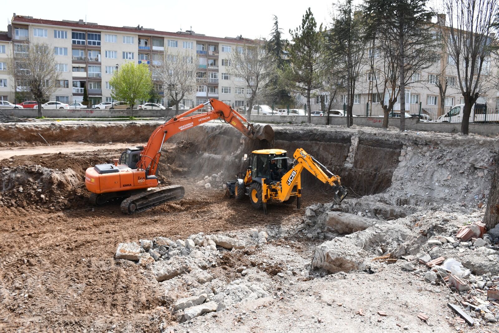 Eskişehir’de Yeni Okul İnşaatları Yerinde Görüldü (8)
