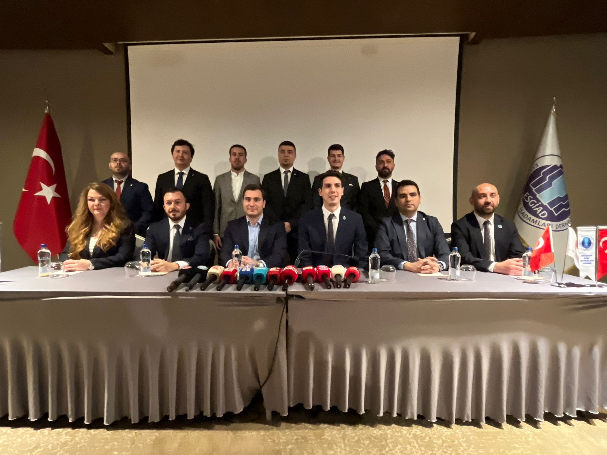 Eskişehirli Gençler İçin Esgi̇ad’dan Büyük Destek İşte Detaylar (3)