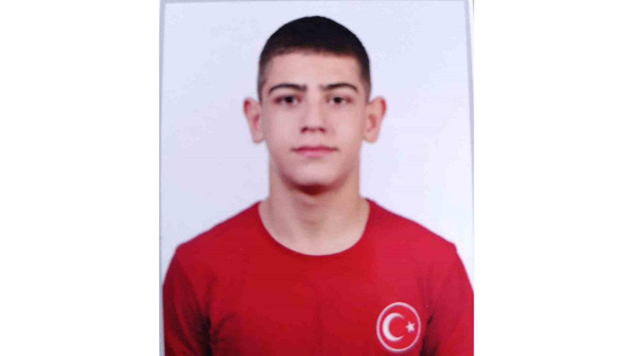 Eskişehirli Güreşçi Ahmet Savaş Milli Yolda (1)