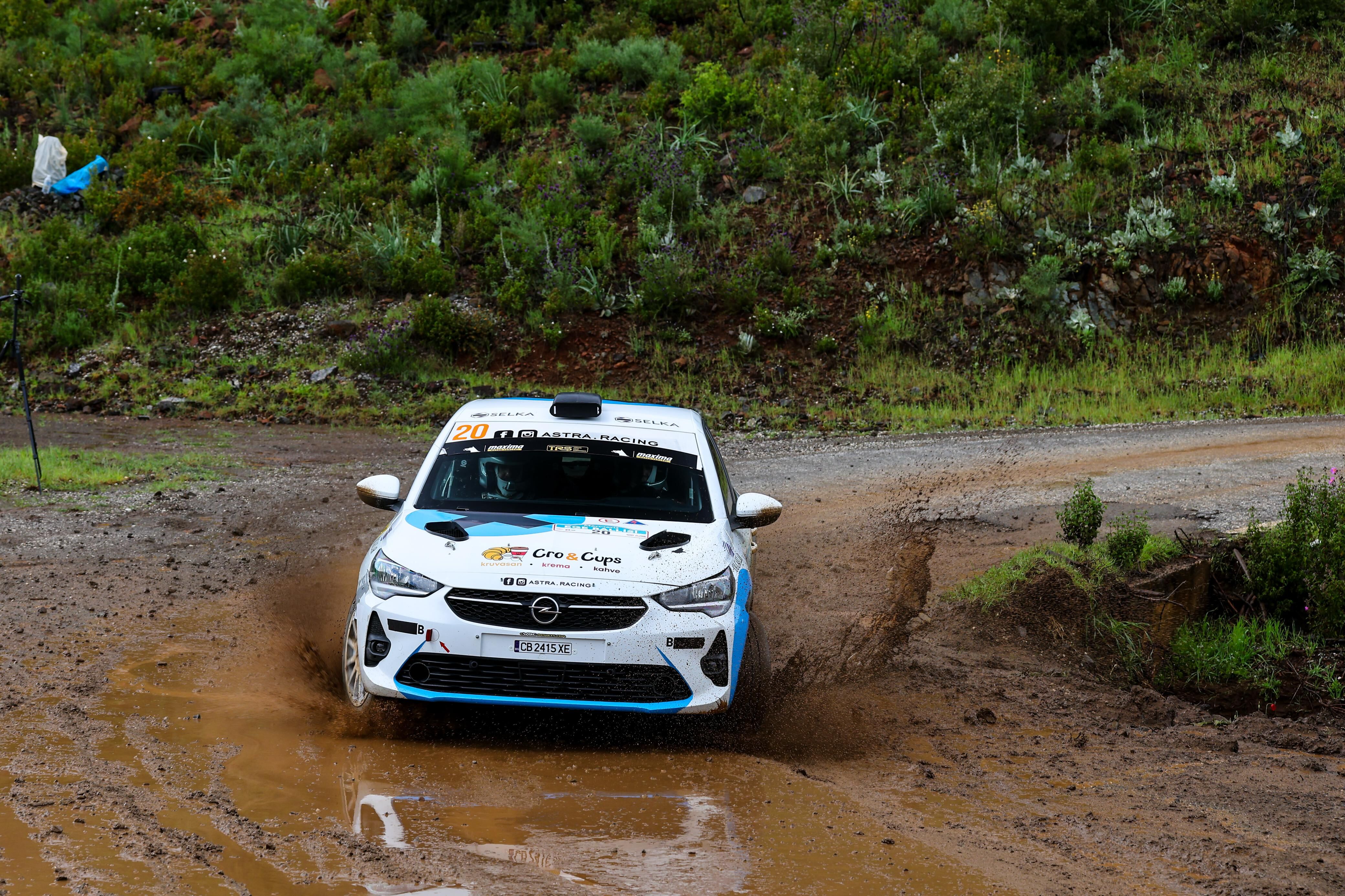 Eskişehirli Ralliciler Ege Rallisi’nde Çifte Kupa Aldı (2)