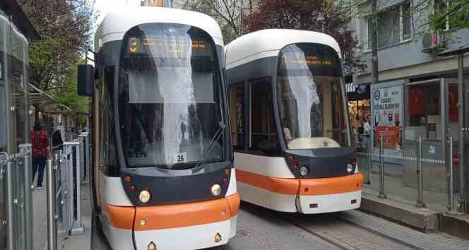 Eskişehirliler Dikkat! Hafta Sonu Tramvay Saatleri Değişiyor-1