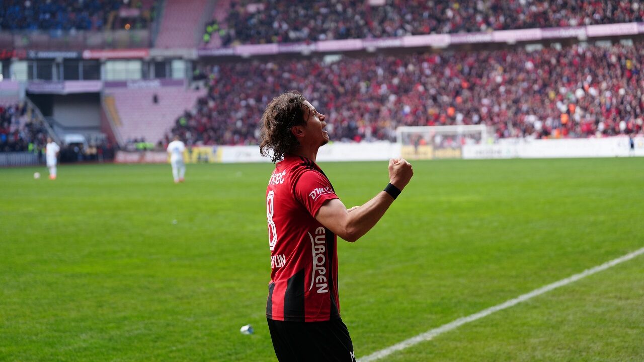 Eskişehirspor İlk Yarıya Hızlı Başladı Goller Peş Peşe Geldi (5)