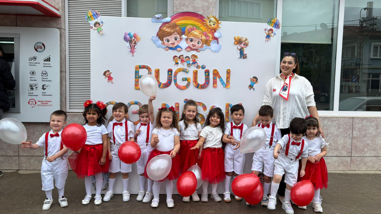 Esmek'te 23 Nisan Coşkusu Renkli Görüntülere Sahne Oldu (5)