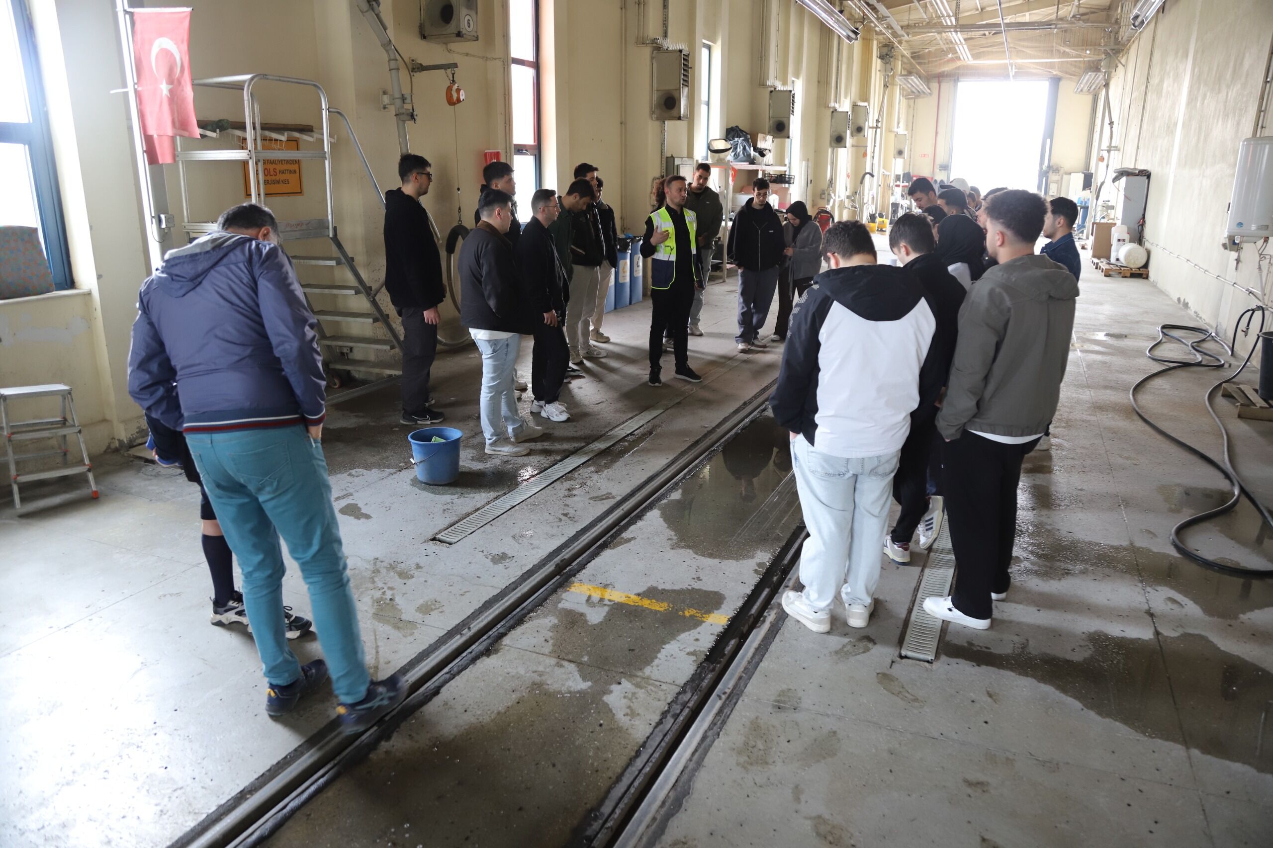 Estü Öğrencileri Estram Sistemini Yerinde İnceledi (4)