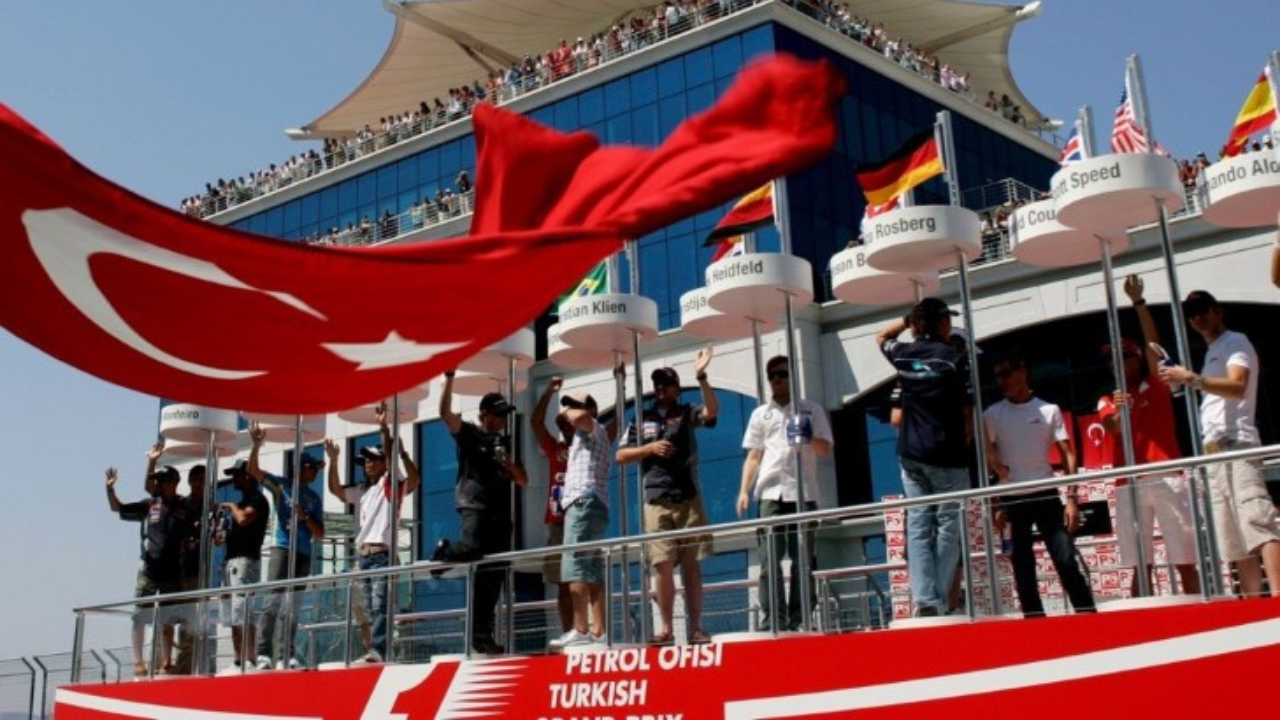 Formula 1, O Tarihte Türkiye'ye Geri Dönüyor (2)-1