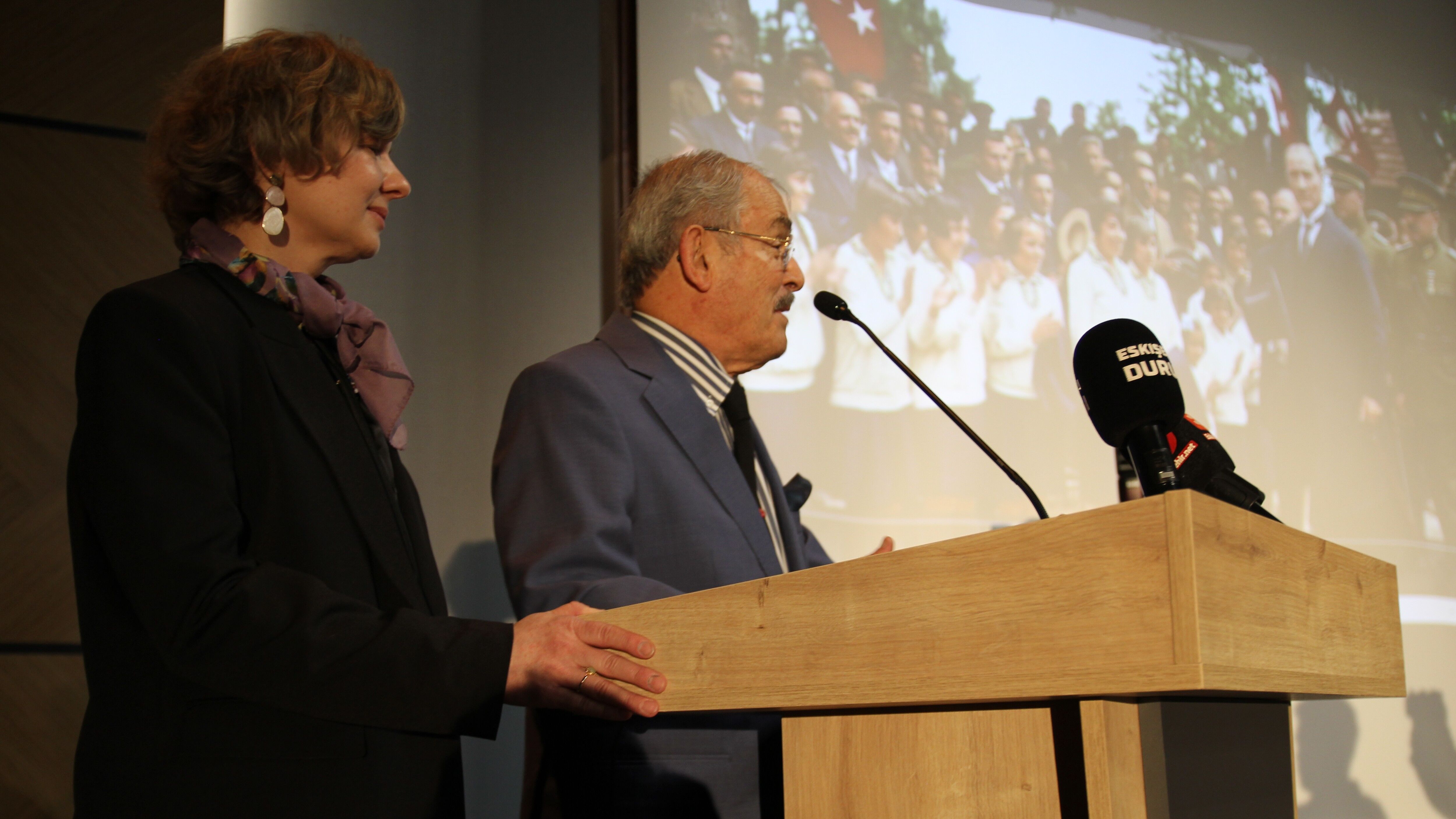 “Gelecek Bizim Eserimiz” Sergisi Yoğun İlgi Gördü (12)