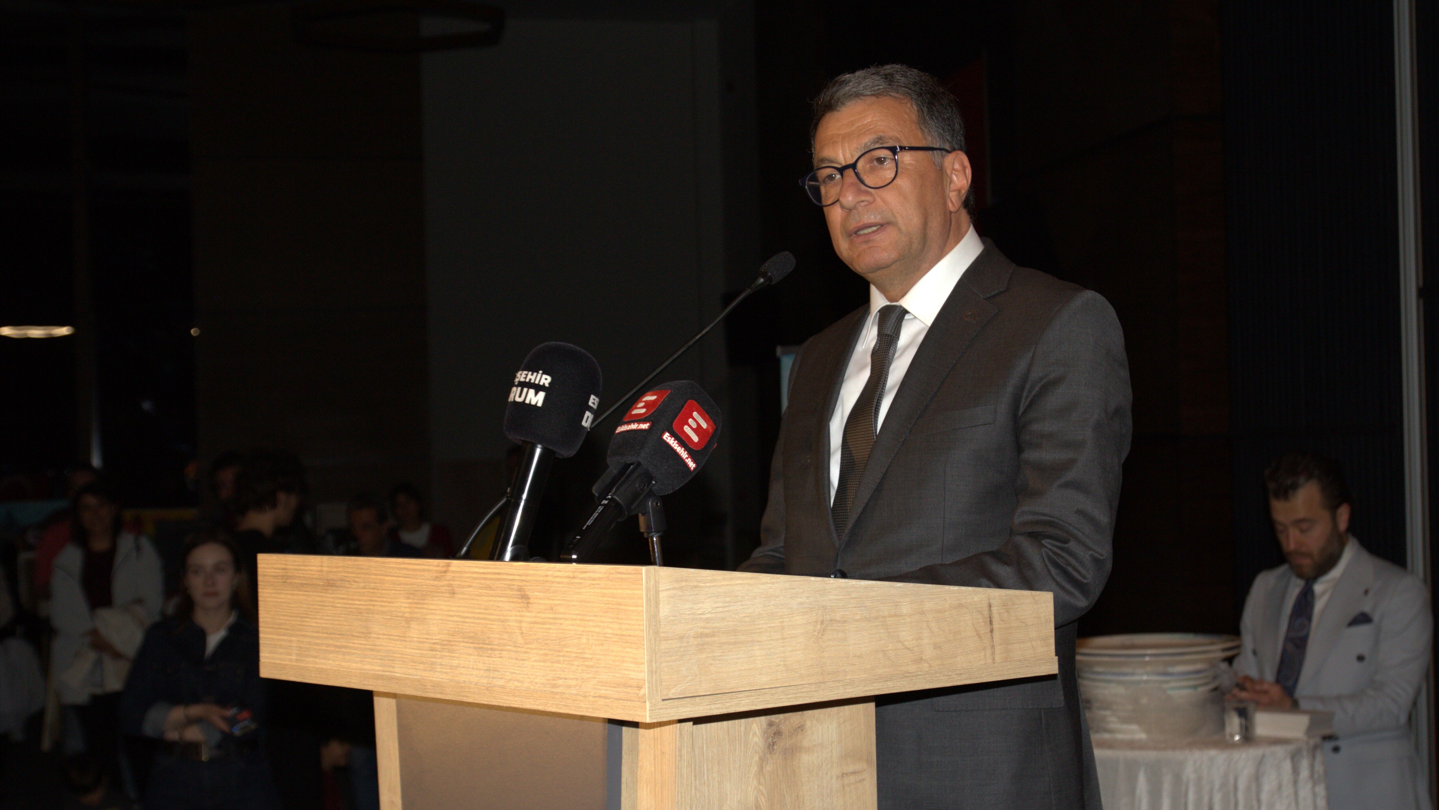 “Gelecek Bizim Eserimiz” Sergisi Yoğun İlgi Gördü (9)