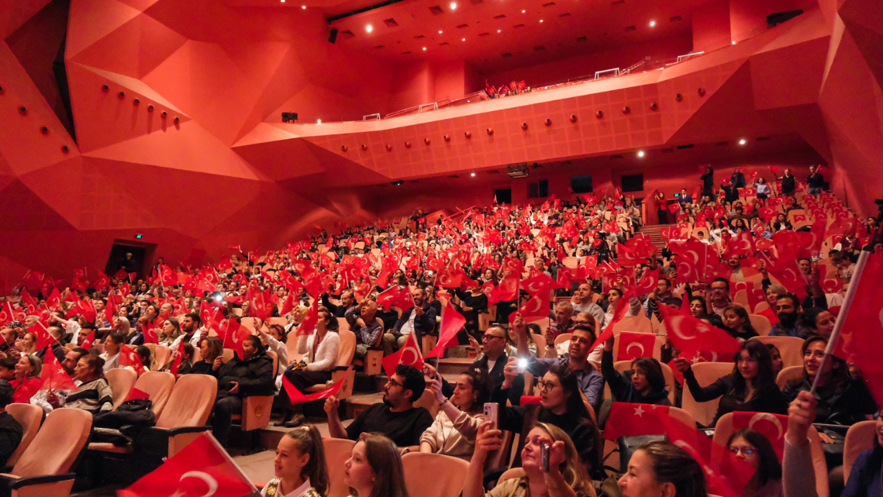 Genç Yetenekler Senfoni Sahnesinde Parladı (1)