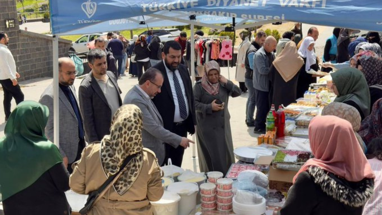 Hayır Çarşısı Genç Çiftlerin Geleceği İçin Kuruldu (2)