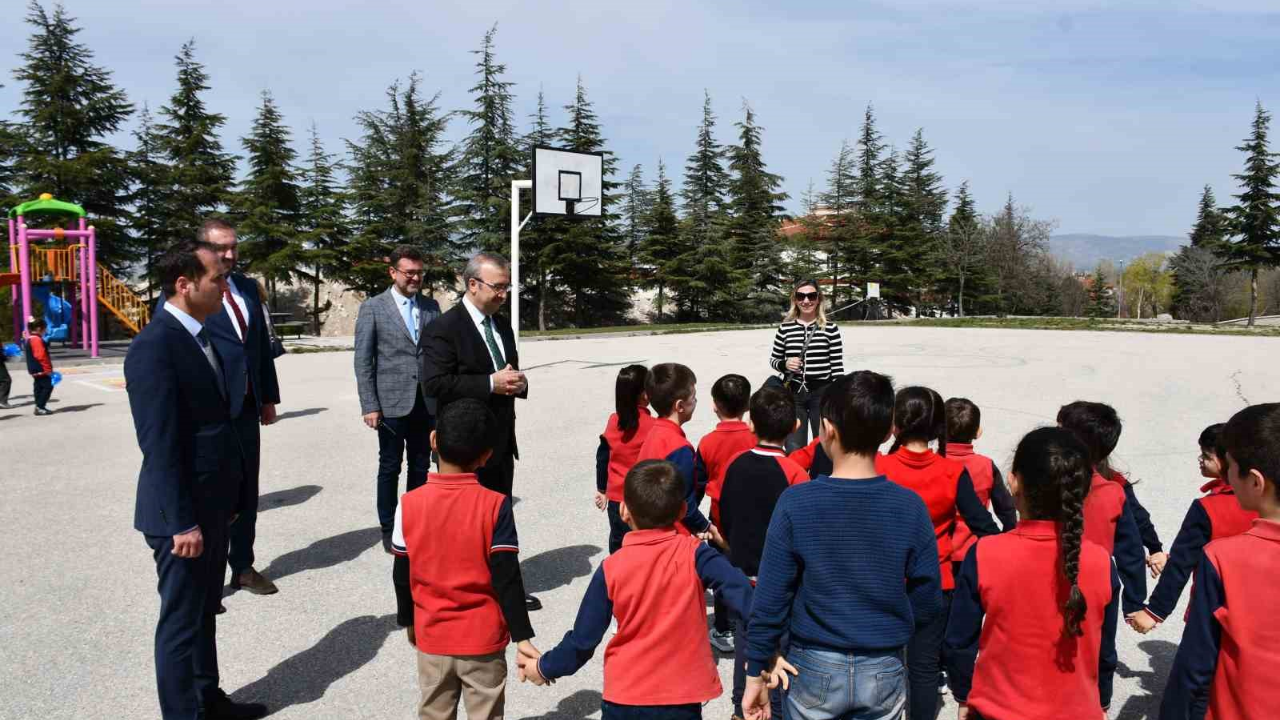 İl Müdürü Aydın’dan Okul Ziyareti (1)