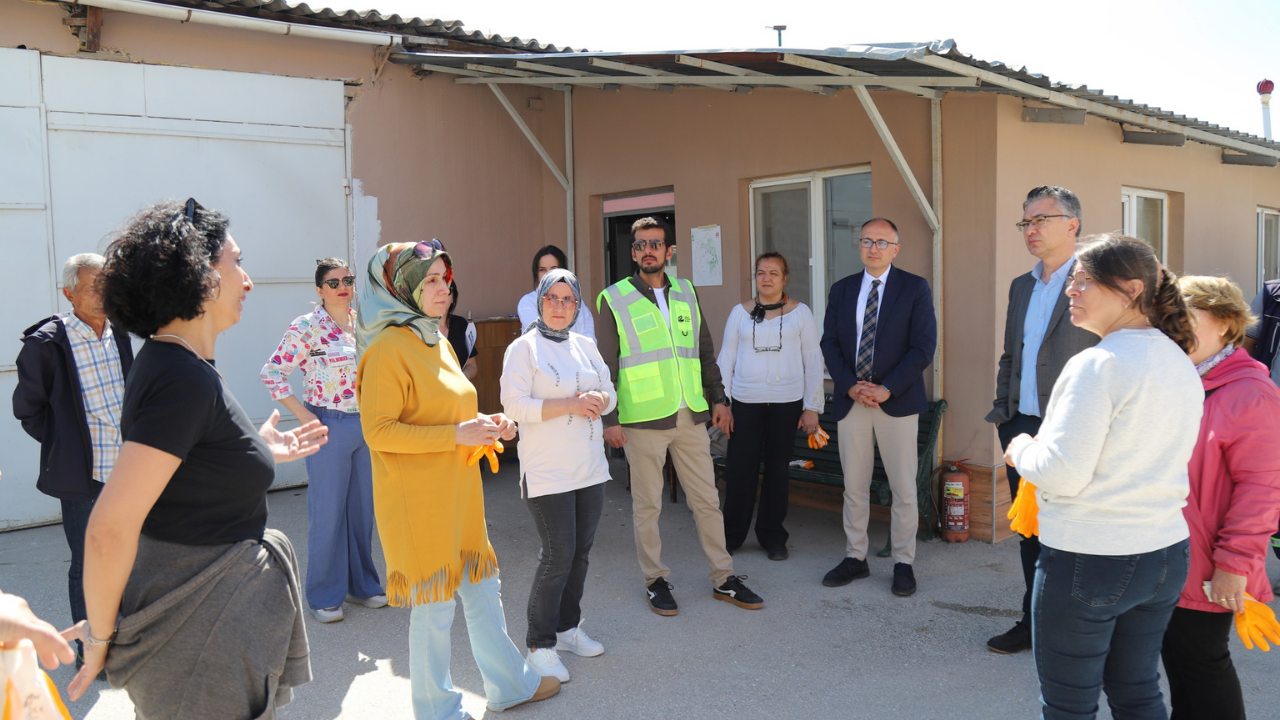 Kadınlara Alçı Ve Boya Kursuna Yoğun İlgi (3)