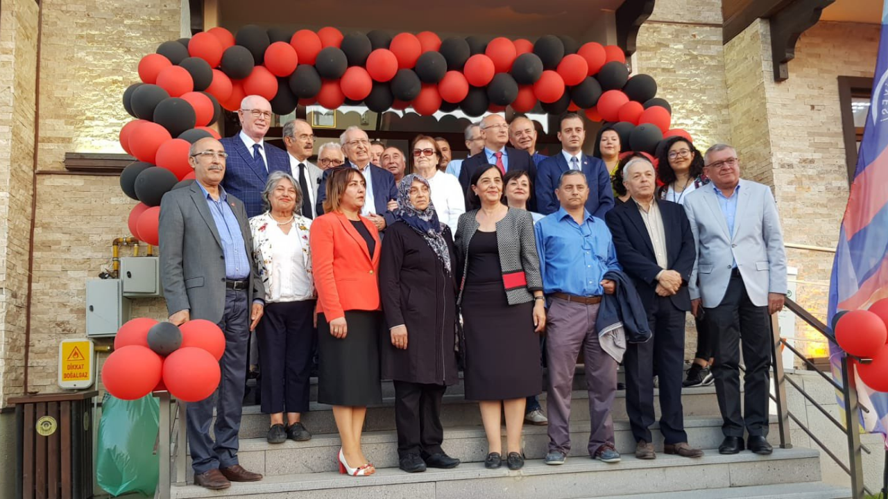 Kazım Kurt, Hüsamettin Cindoruk İçin Taziye Mesajı Yayınladı (1)