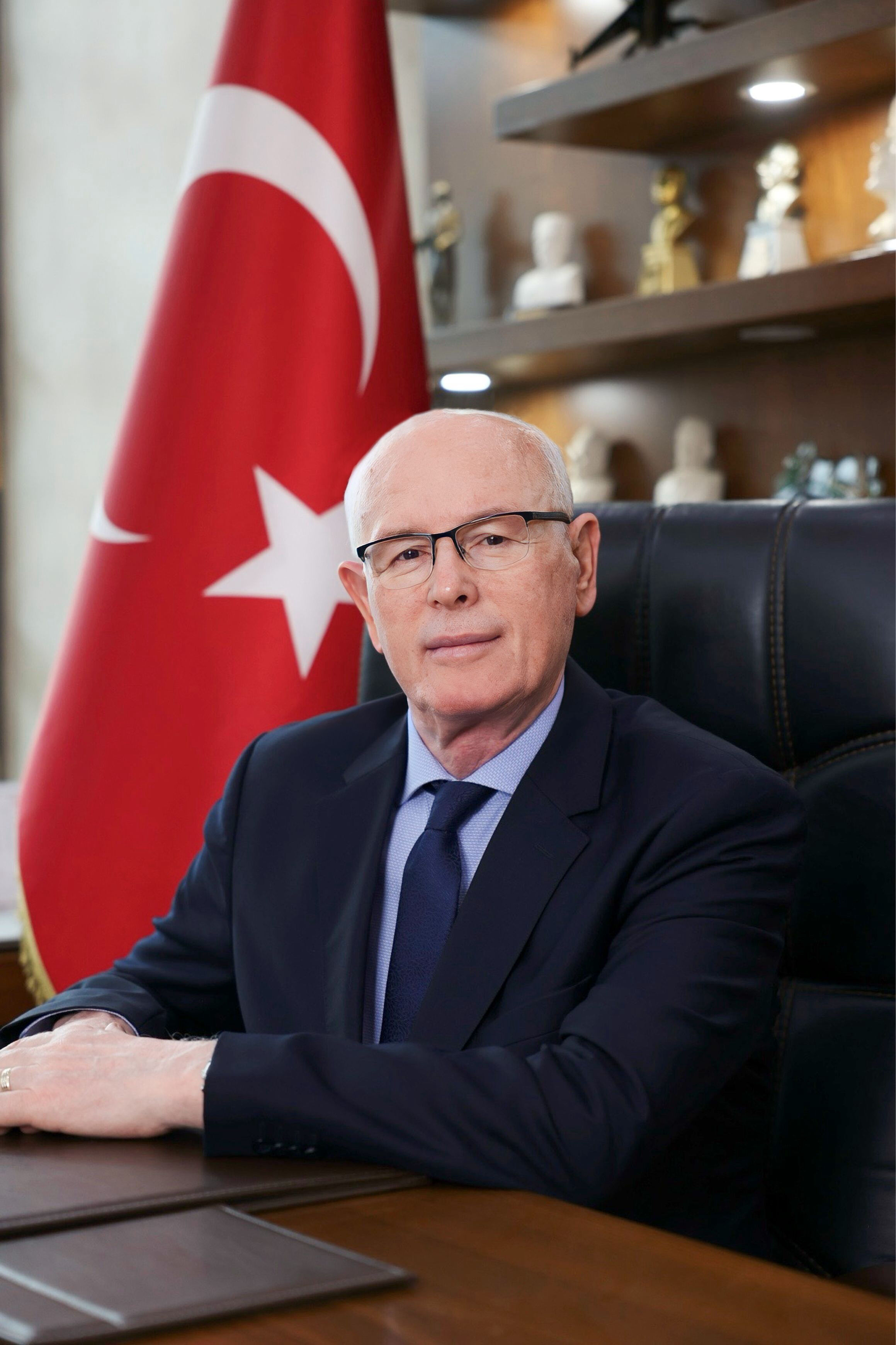 Kazım Kurt’tan 23 Nisan Mesajı “En Büyük Miras Özgür Bir Türkiye”