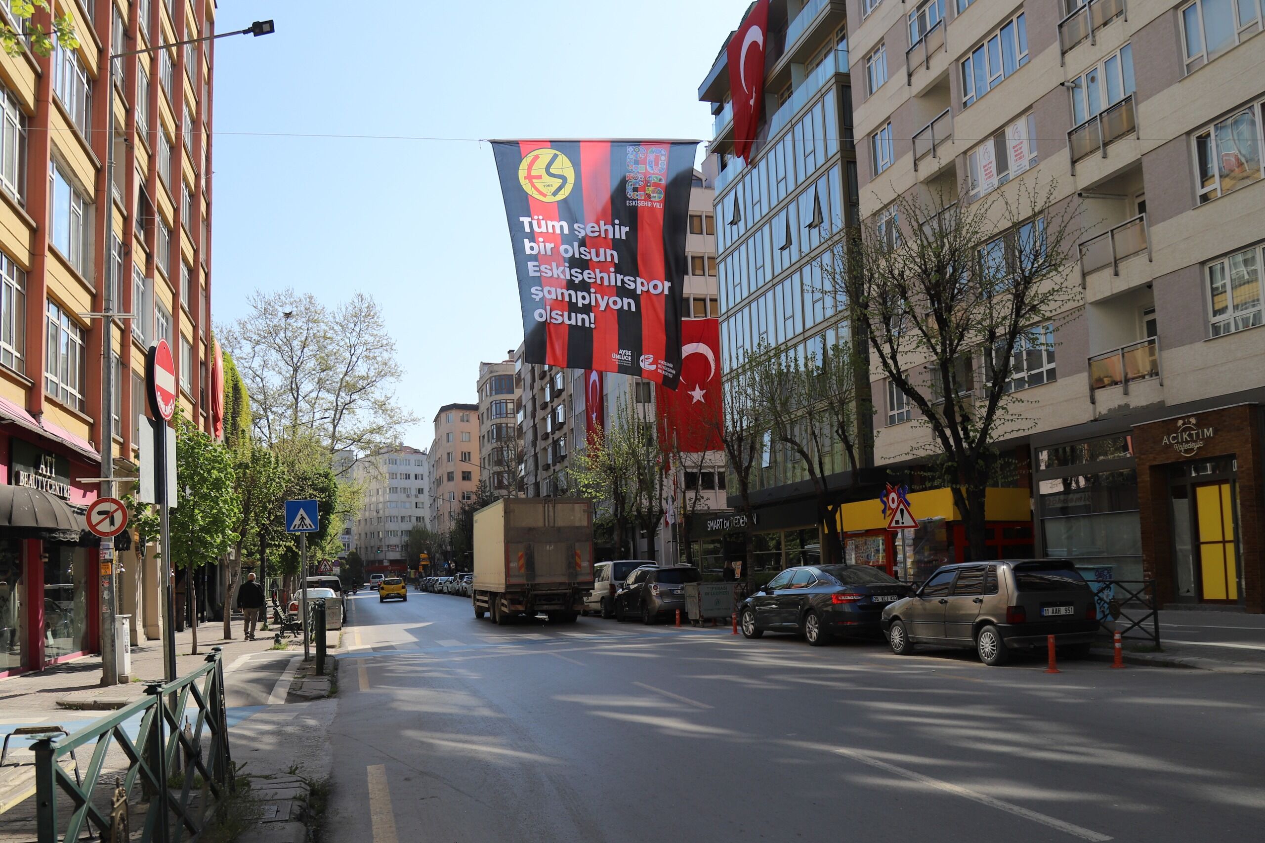 Kentte Eskişehirspor Bayrakları Asıldı Ring Seferleri De Duyuruldu (2)