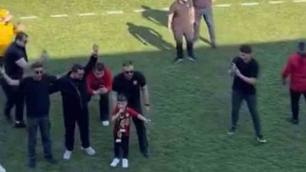 Minik Esesli Hüseyin Buğra Üçlü Çektirdi