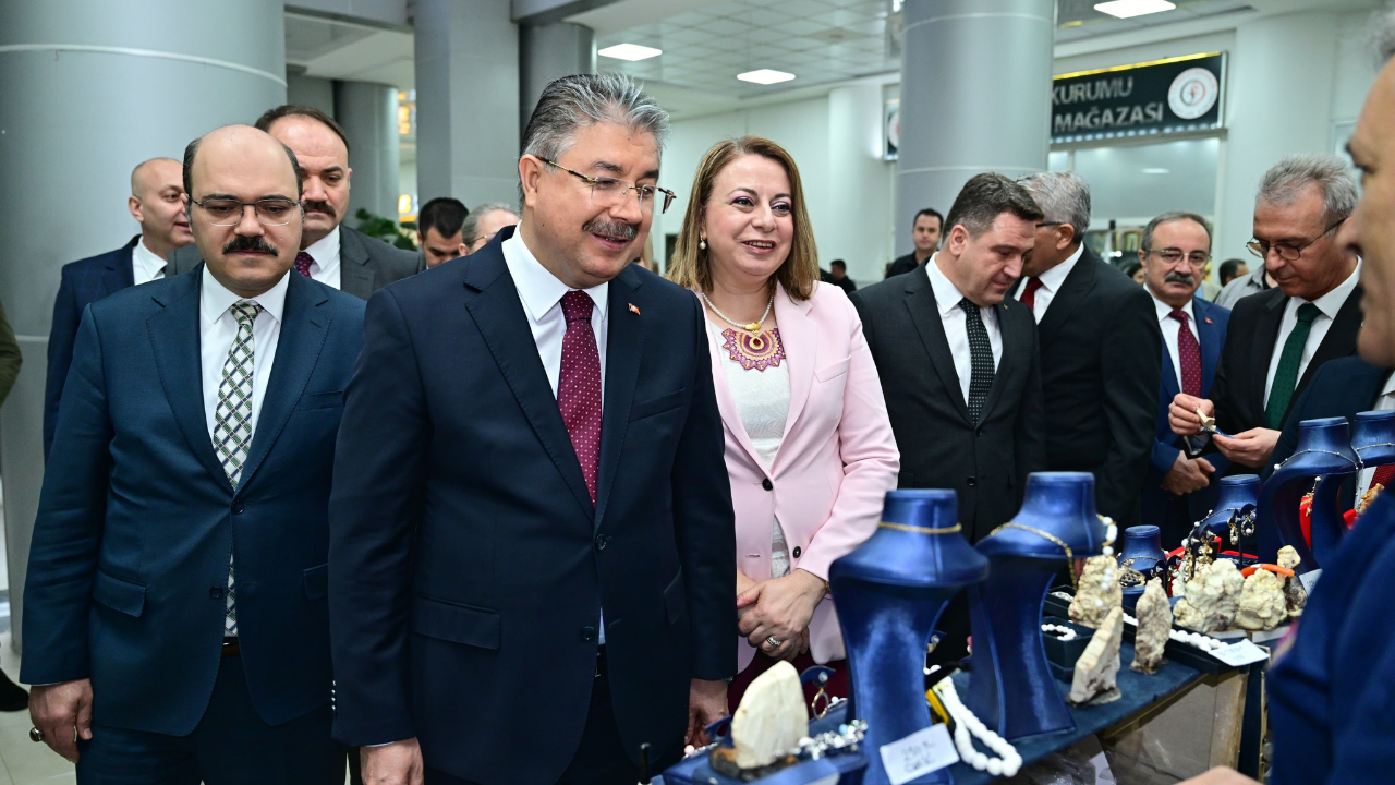 Minik Miraç İçin Adliyeden Destek Kermesi (4)