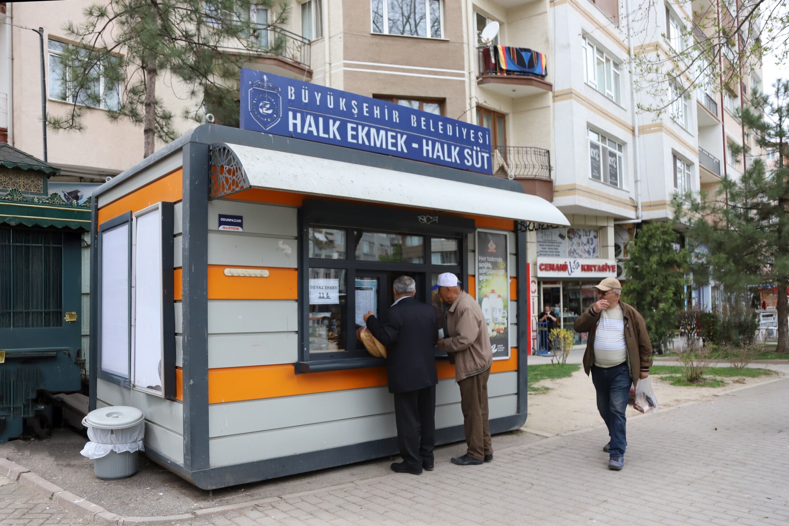 Ödüllü Dorlion Zeytinyağı Halk Marketlerde Satışta (3)