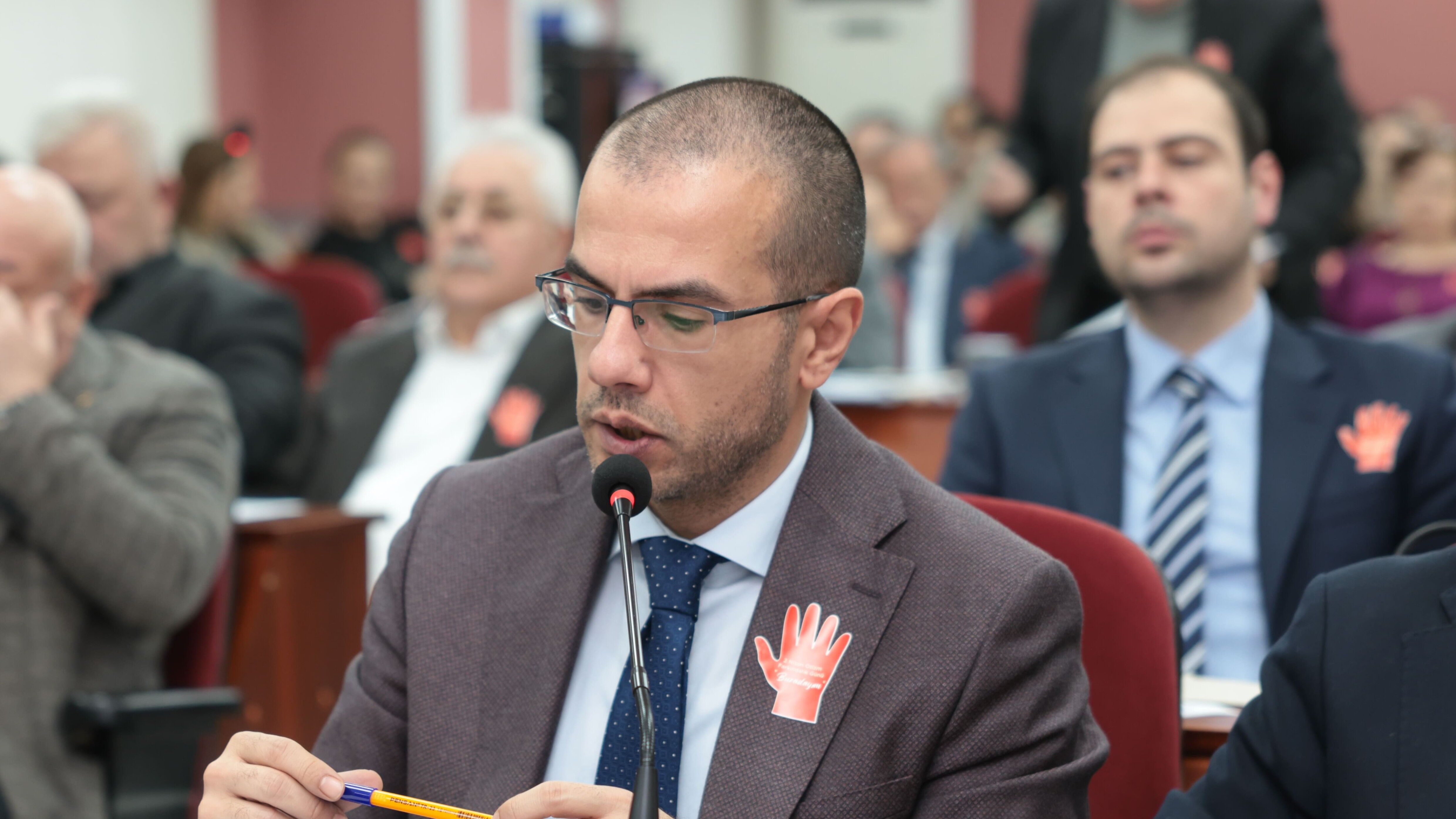 Odunpazarı Meclisi'nde Otizm Farkındalık Rozetleri Takıldı (5)