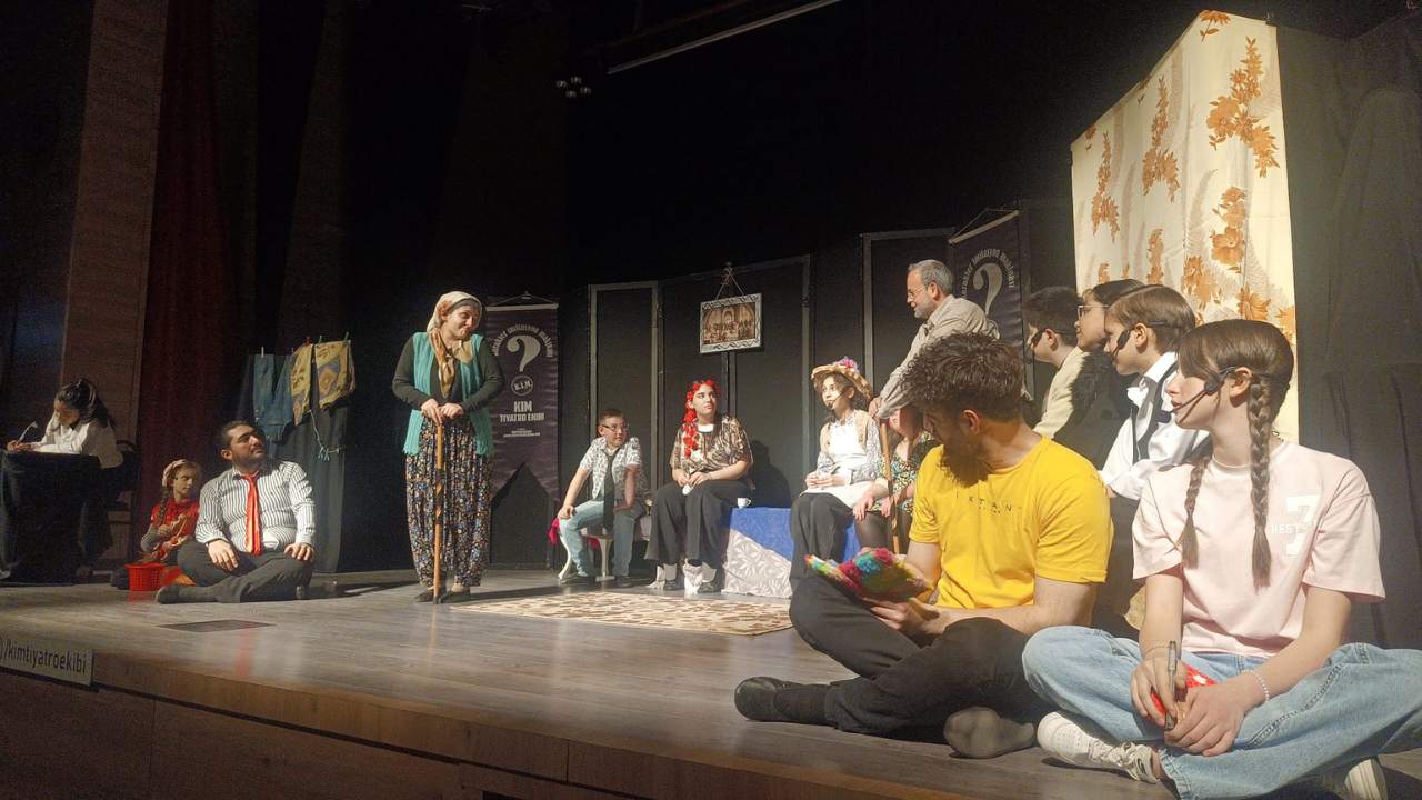 Odunpazarı’nda 23 Nisan Sahnesi Çocukların