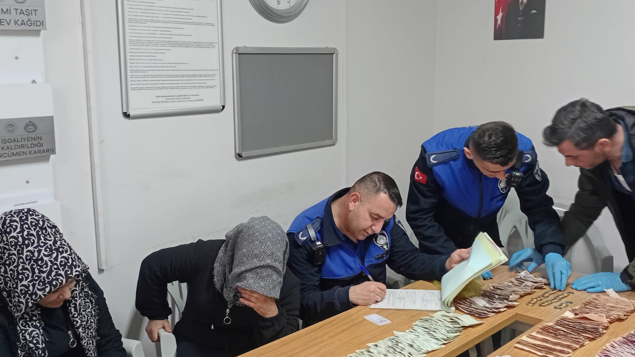 Odunpazarı'nda Dilencilik Yapanlara Para Cezası Kesildi (4)