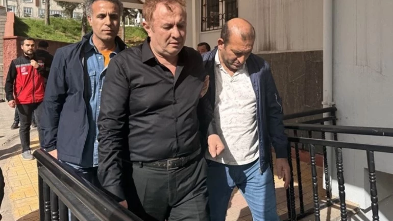 Okul Saldırısında Hayatını Kaybedenler Son Yolculuğuna Uğurlandı (1)