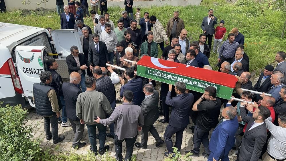 Okul Saldırısında Hayatını Kaybedenler Toprağa Verildi (6)