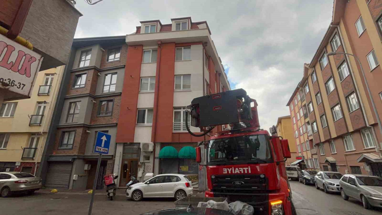 Pide Salonunda Çıkan Yangın Paniğe Neden Oldu (1)