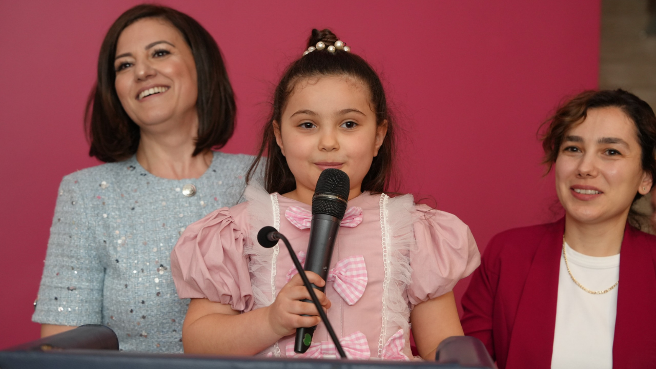 Renklerin Çocuk Hali Sergisi Sanatseverlerden Tam Not Aldı (1)