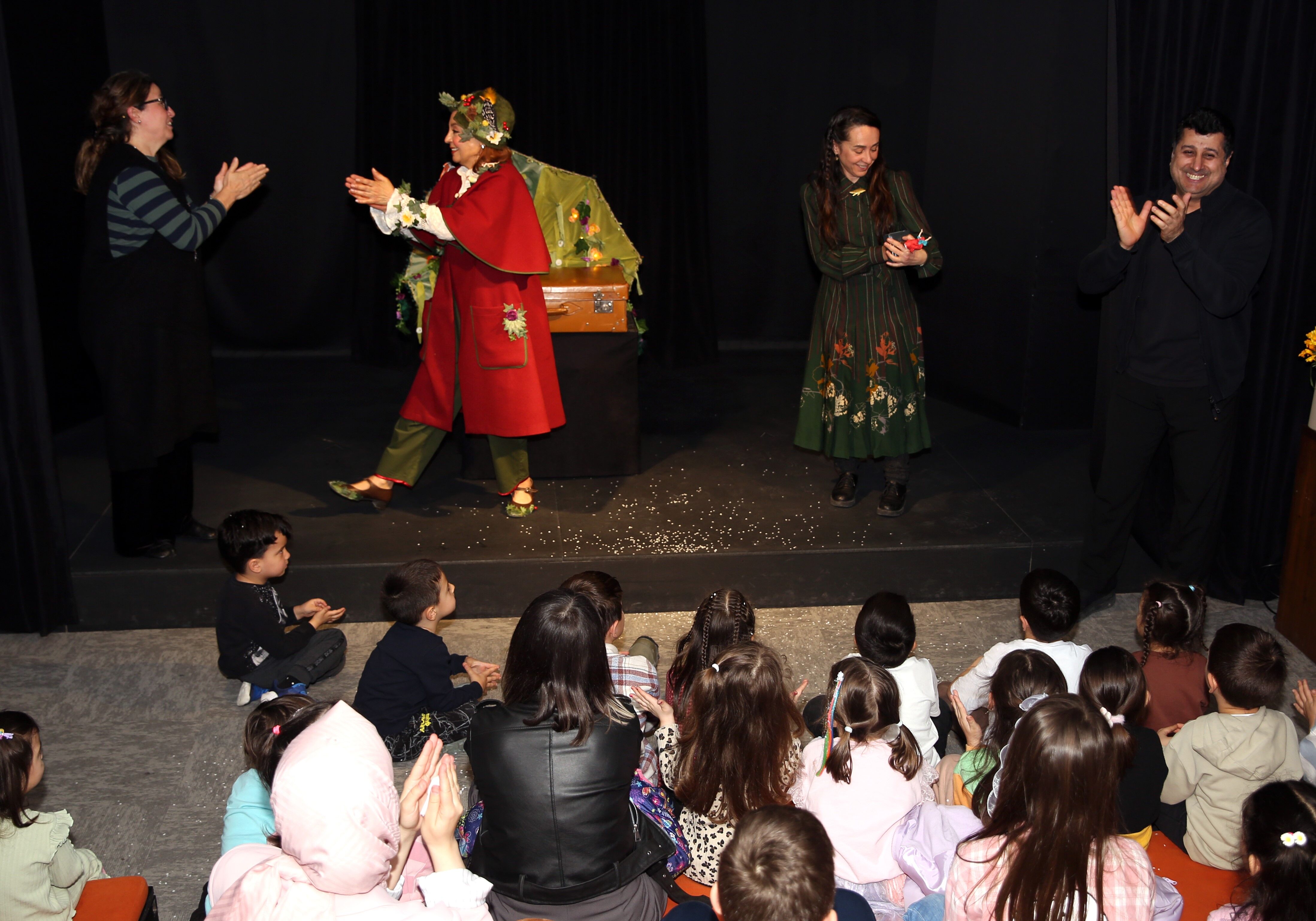 Şehir Tiyatrolarından Minikler İçin Yeni Oyun! (5)