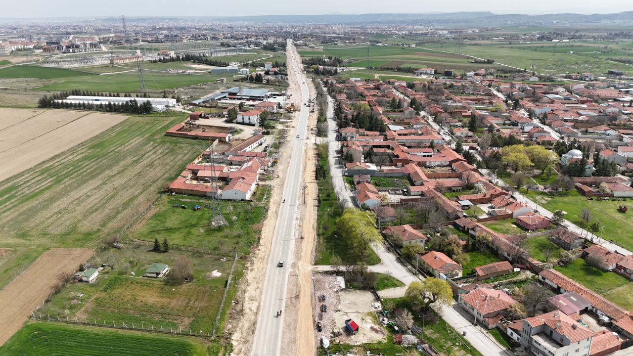 Sürücülere Nefes Aldıran Yol Çalışması (2)