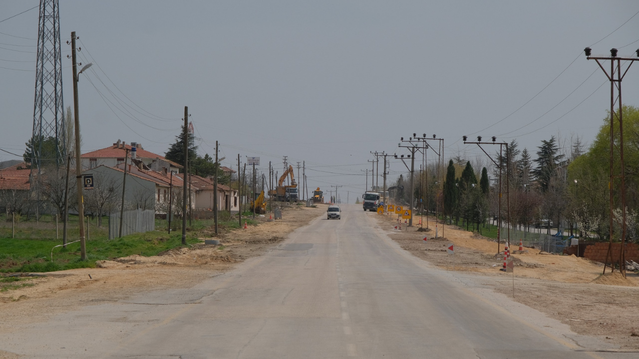 Sürücülere Nefes Aldıran Yol Çalışması (3)