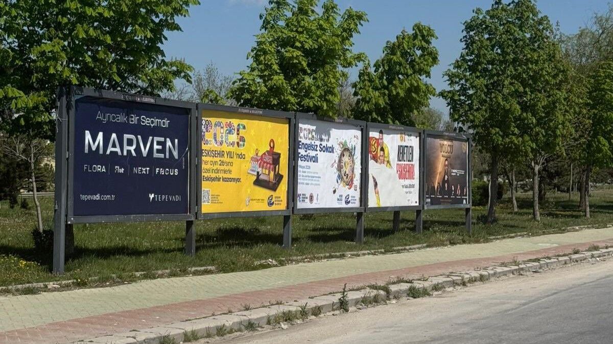 Teksan Bölgesindeki Billboardlara Ak Parti'den Tepki Geldi (3)