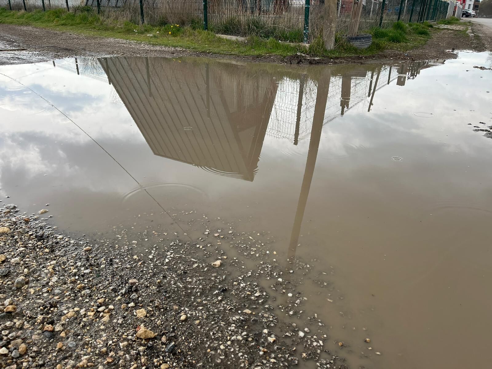 Tepebaşı İlçesindeki Şarhöyük Mahallesinde Vatandaşların Çukurlarla İmtihanı (3)