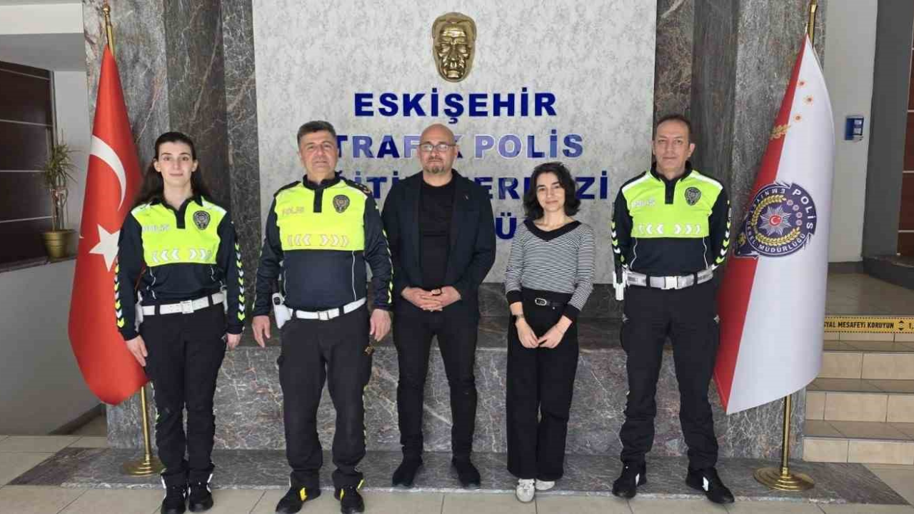 Trafik Polislerine Yapay Zeka Eğitimi Verildi (1)