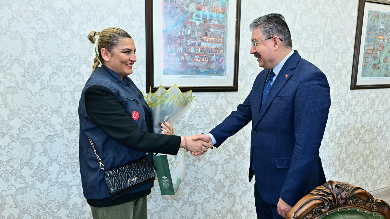 Vali Yılmaz, Göç İdaresi Personelini Makamında Kabul Etti (2)