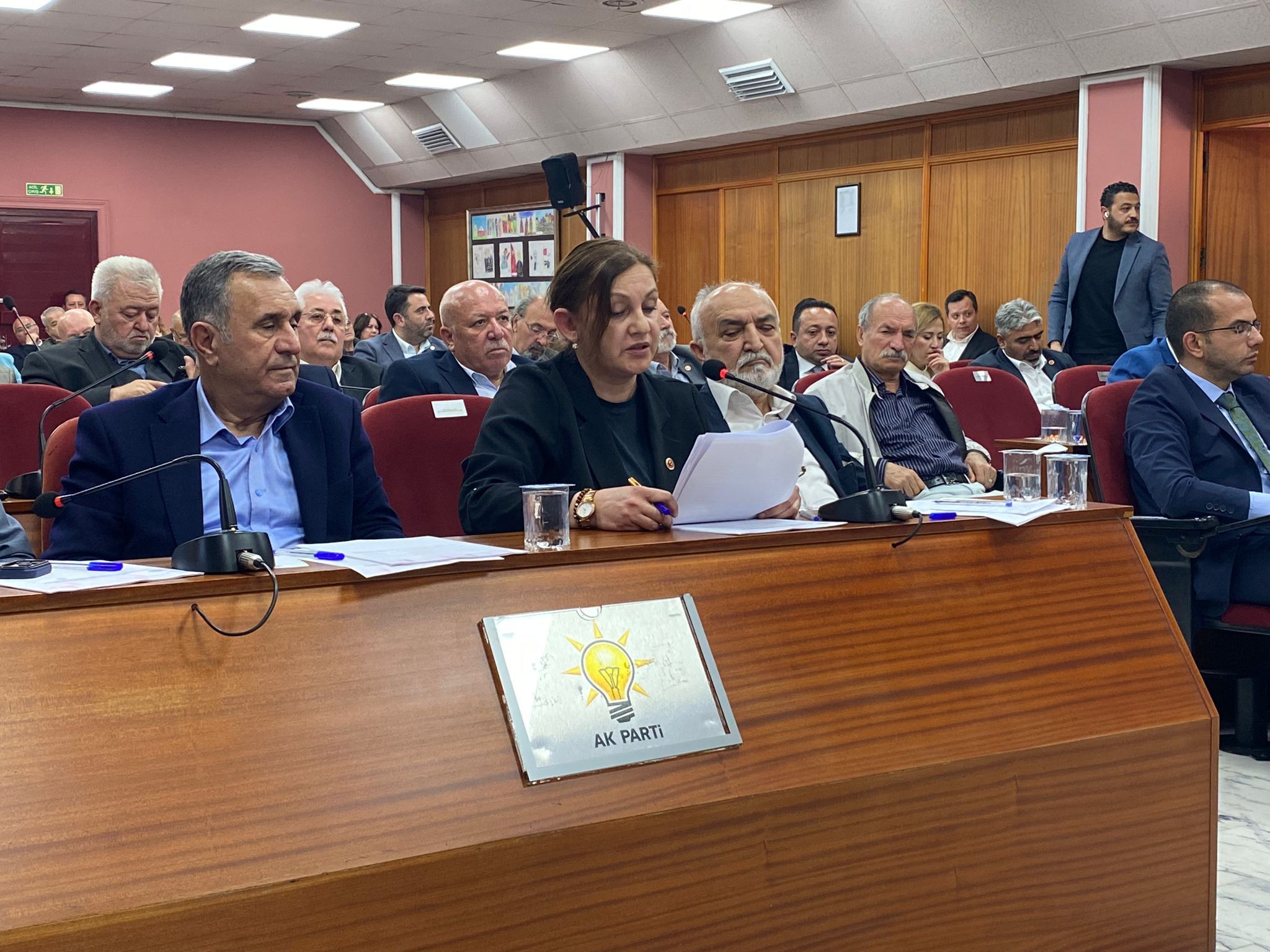 Ak Partili Ünalır Taşınmaz Satarak Belediye Yönetilemez (2)